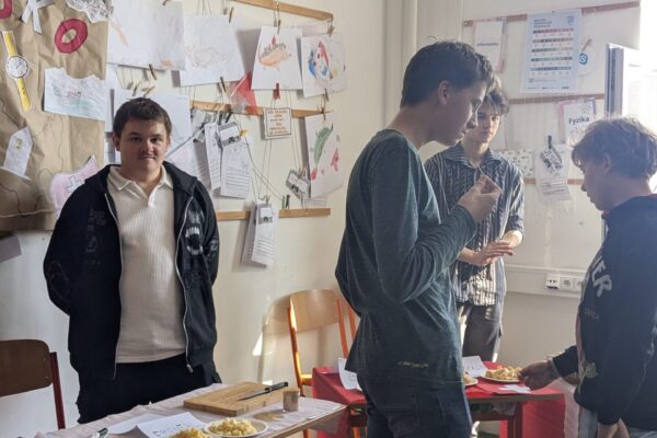 PXL_20260415_132338262.MP